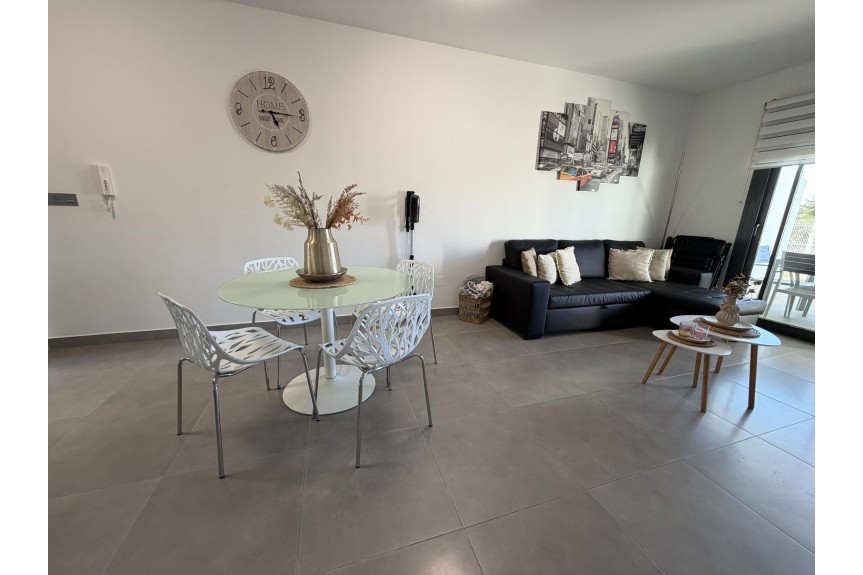 Pilar de la Horadada, Apartament na parterze