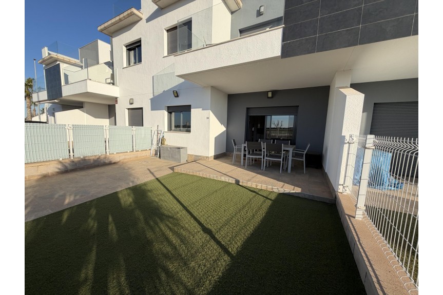 Pilar de la Horadada, Apartament na parterze