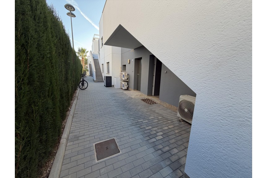 Pilar de la Horadada, Apartament na parterze