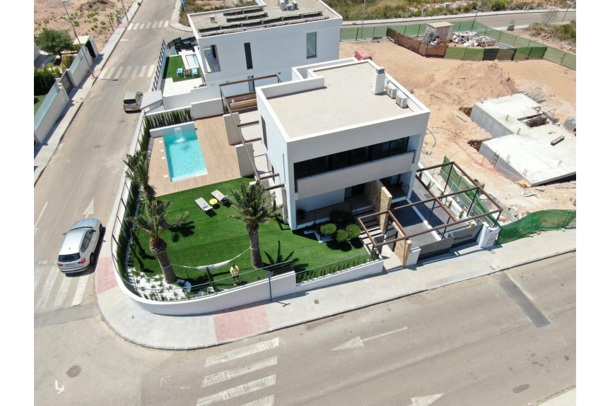 Dehesa de Campoamor, Luksusowa willa