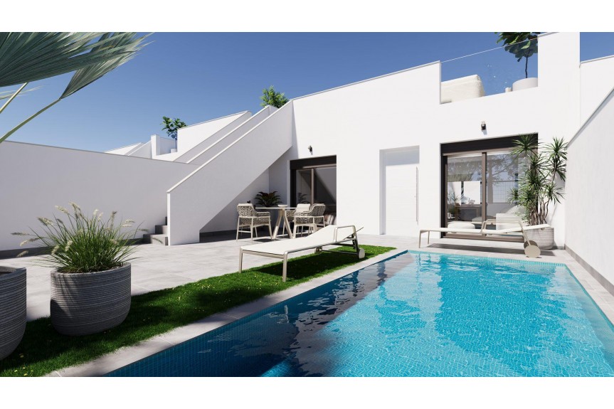 Torre Pacheco, Nowoczesne wille z prywatnym basenem