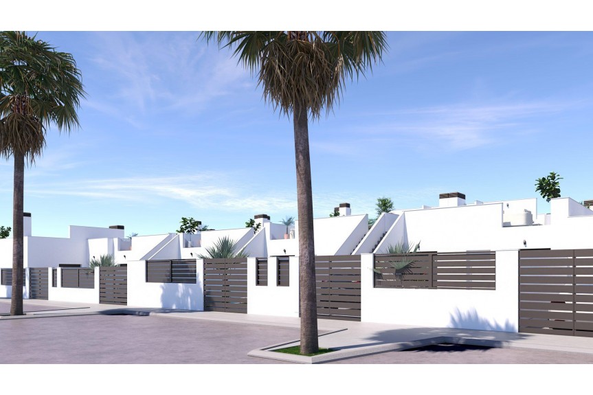 Torre Pacheco, Nowoczesne wille z prywatnym basenem