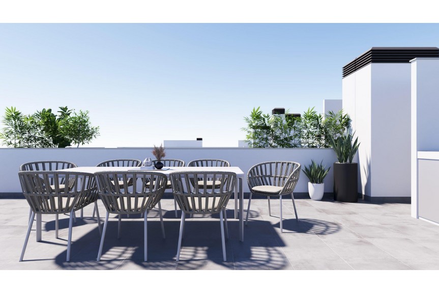 Torre Pacheco, Nowoczesne wille z prywatnym basenem