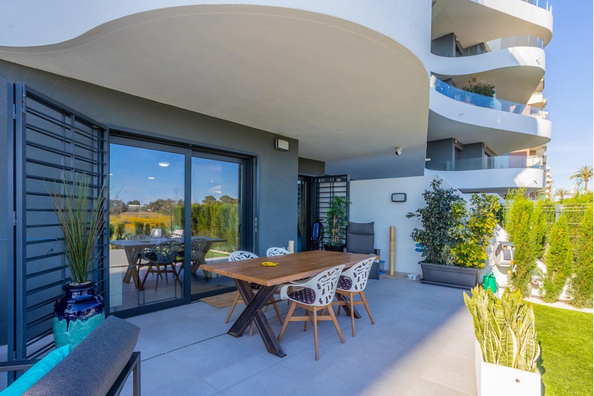 Punta Prima, Luksusowy Apartament