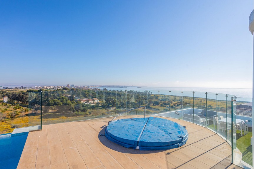 Punta Prima, Luksusowy Apartament