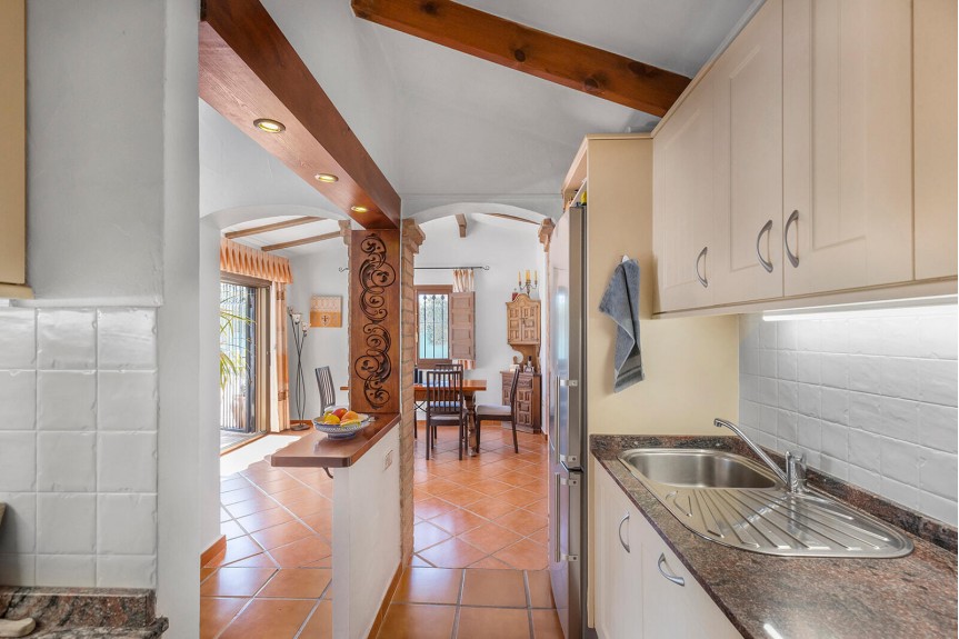 Villamartin, Willa z basenem