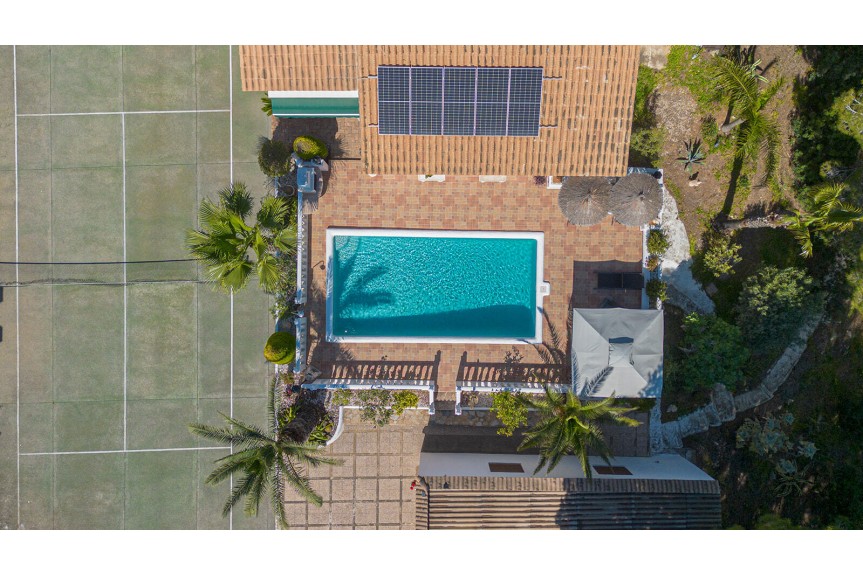 Villamartin, Willa z basenem