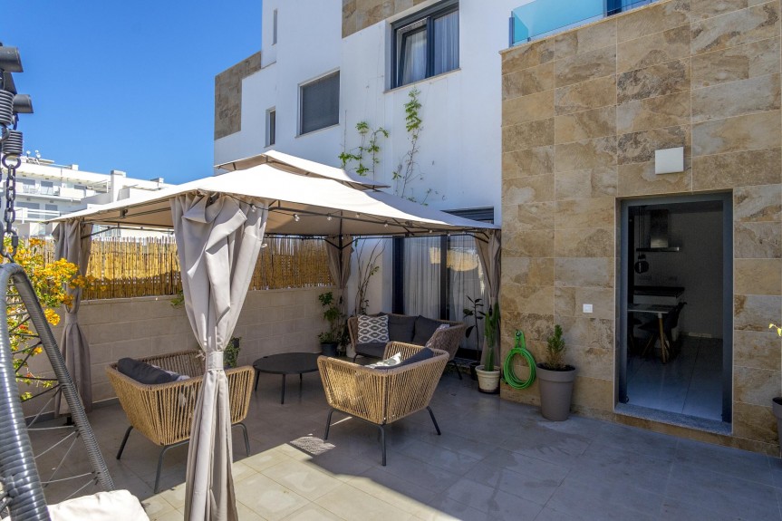 Orihuela Costa, Wyjątkowa Willa