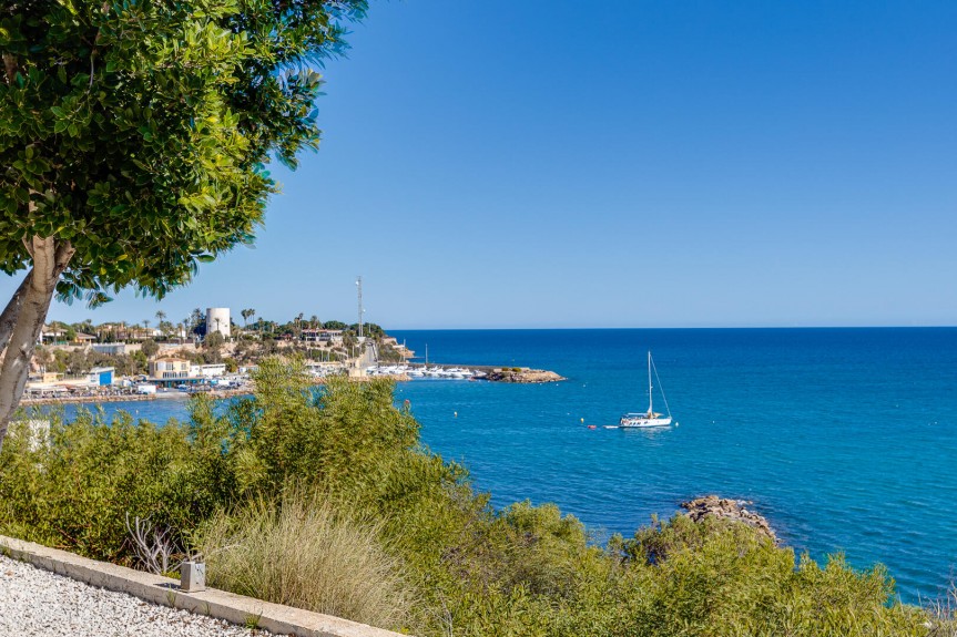 Orihuela Costa, Wyjątkowa Willa