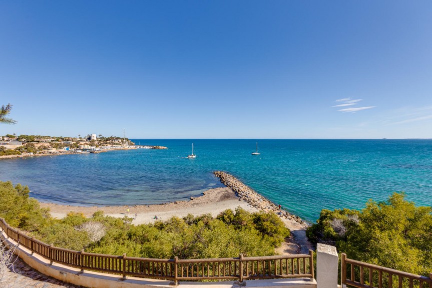 Orihuela Costa, Wyjątkowa Willa