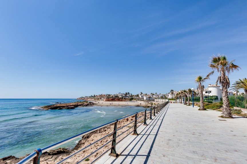 Orihuela Costa, Wyjątkowa Willa